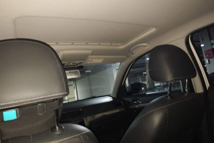Used Volkswagen Lavida 2015 1.6L Manual Comfort Edition Headliner