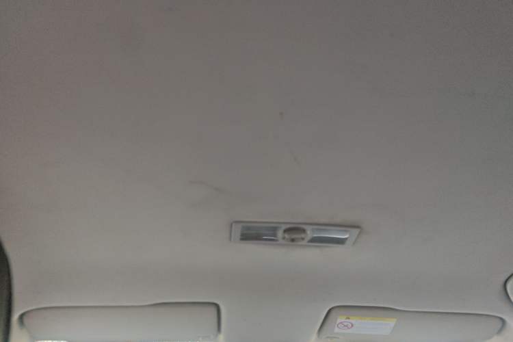 Used Volkswagen Lavida 2015 1.6L Manual Fashion Edition Headliner