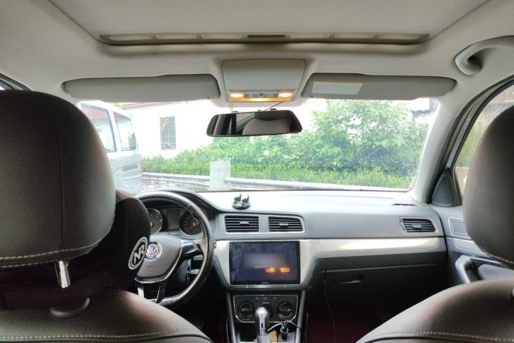 Used Volkswagen Lavida 2015 1.6L Automatic Comfort Edition Headliner