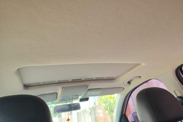 Used Volkswagen Lavida 2015 1.6L Manual Comfort Edition Headliner