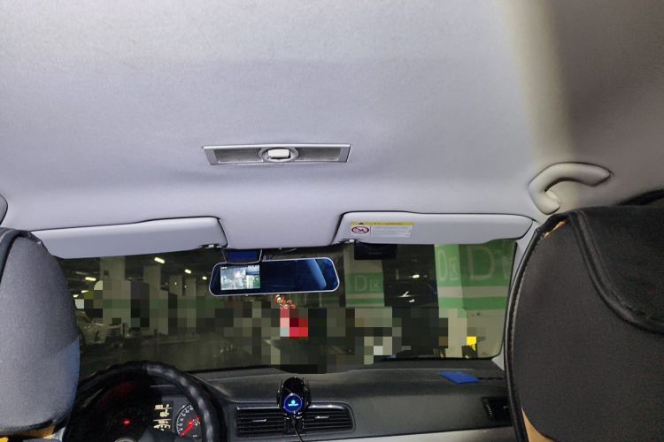 Used Volkswagen Lavida 2015 1.6L Automatic Fashion Edition Headliner