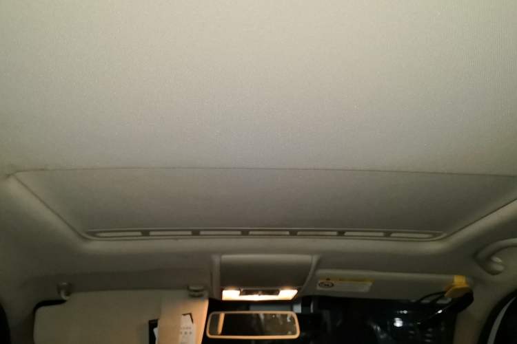 Used Volkswagen Lavida 2015 1.6L Manual Comfort Edition Headliner