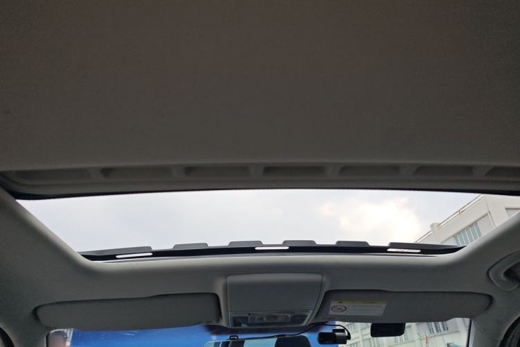 Used Volkswagen Lavida 2015 1.6L Manual Comfort Edition Headliner