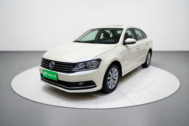 Ojetý Volkswagen Lavida 2015 1.6L Automatic Comfort Edition