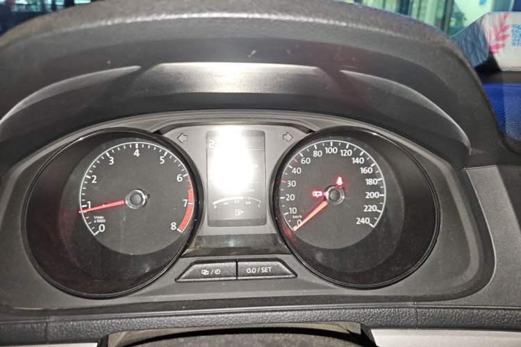 Used Volkswagen Lavida 2015 1.6L Manual Fashion Edition Instrument Cluster