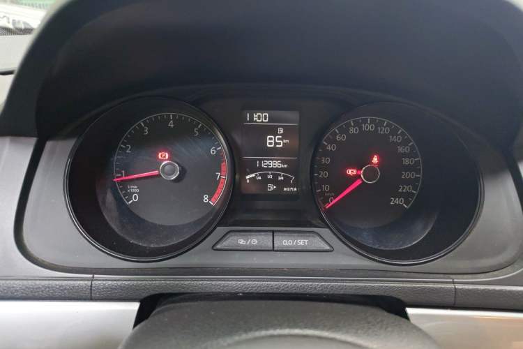 Used Volkswagen Lavida 2015 1.6L Manual Fashion Edition Instrument Cluster
