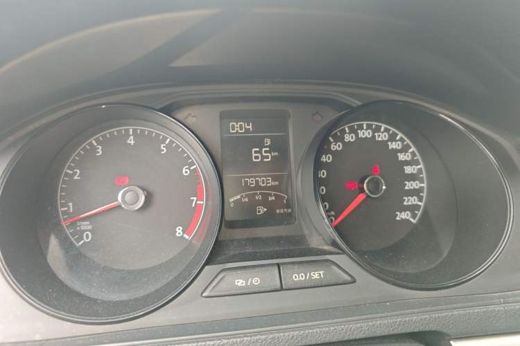 Used Volkswagen Lavida 2015 1.6L Manual Fashion Edition Instrument Cluster
