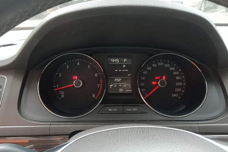 Used Volkswagen Lavida 2015 230TSI DSG Comfort Edition Instrument Cluster