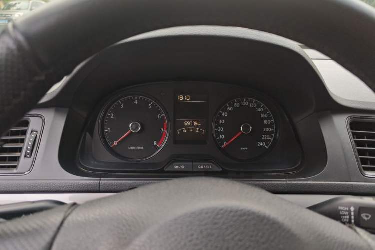 Used Volkswagen Lavida 2015 1.6L Manual Fashion Edition Instrument Cluster