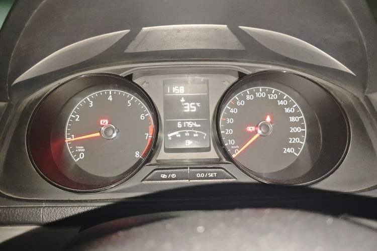 Used Volkswagen Lavida 2015 1.6L Manual Fashion Edition Instrument Cluster