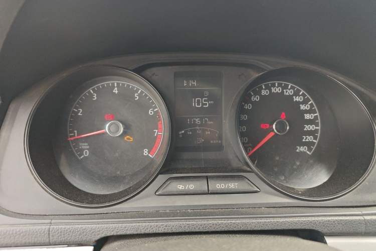 Used Volkswagen Lavida 2015 1.6L Manual Fashion Edition Instrument Cluster
