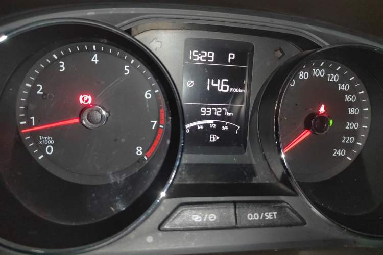 Used Volkswagen Lavida 2015 230TSI DSG Comfort Edition Instrument Cluster