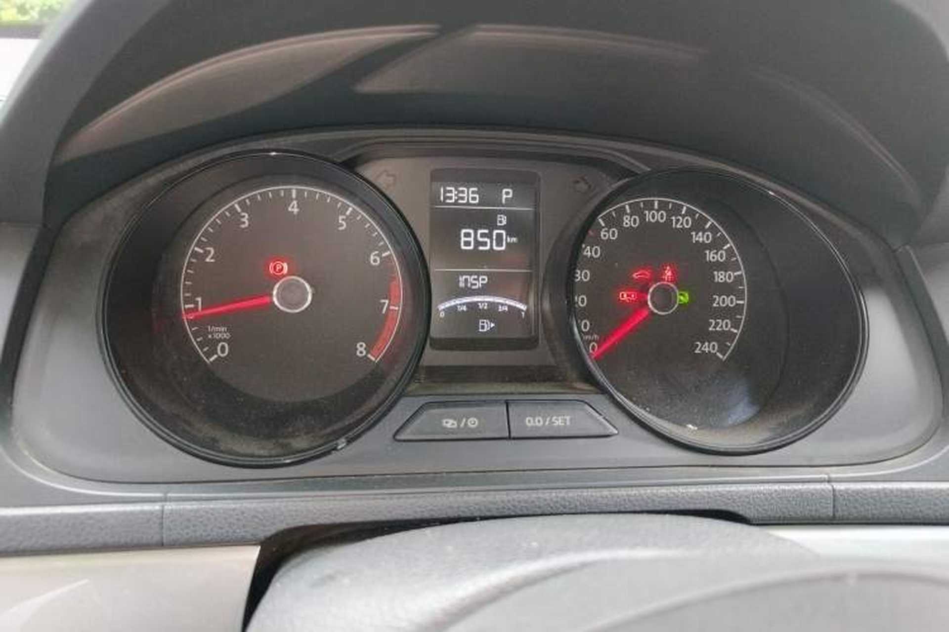 Used Volkswagen Lavida 2015 1.6L Automatic Fashion Edition Instrument Cluster
