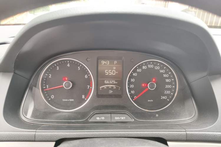 Used Volkswagen Lavida 2015 1.6L Automatic Comfort Edition Instrument Cluster