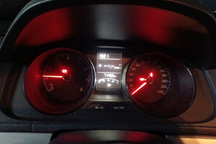 Used Volkswagen Lavida 2015 1.6L Manual Fashion Edition Instrument Cluster