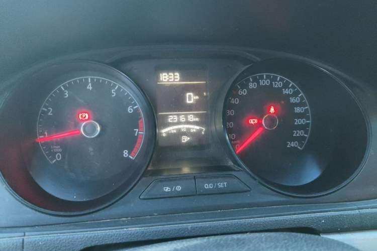 Used Volkswagen Lavida 2015 1.6L Manual Fashion Edition Instrument Cluster