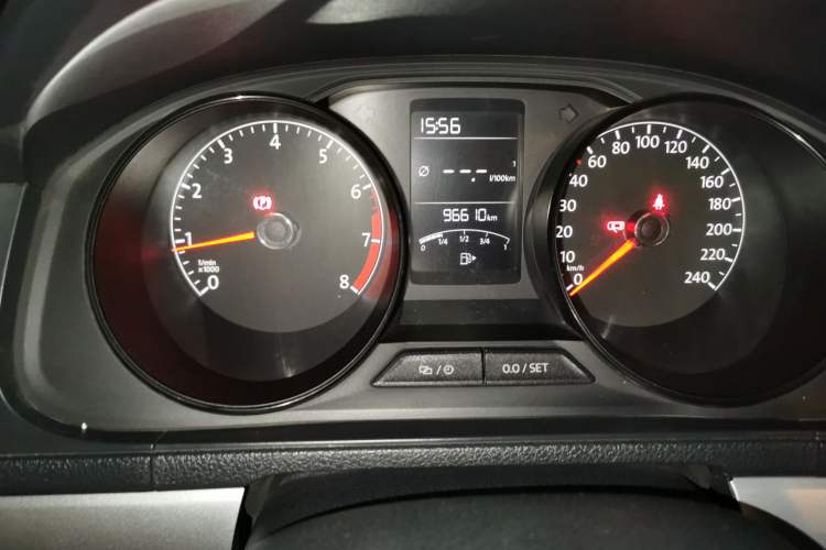 Used Volkswagen Lavida 2015 1.6L Manual Fashion Edition Instrument Cluster