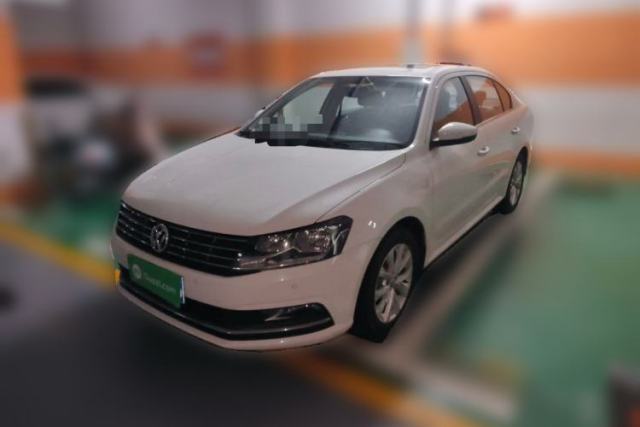 Used Volkswagen Lavida 2015 1.6L Manual Comfort Edition