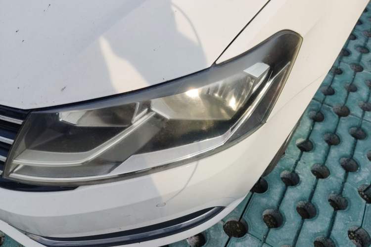 Used Volkswagen Lavida 2015 1.6L Automatic Comfort Edition Left Front Headlight