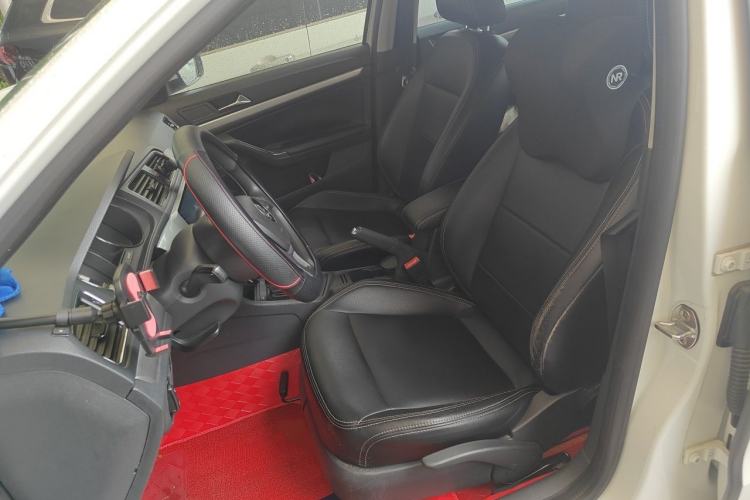 Used Volkswagen Lavida 2015 1.6L Automatic Fashion Edition Left Front Seat