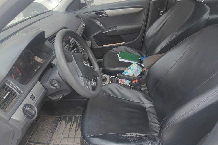 Used Volkswagen Lavida 2015 1.6L Automatic Fashion Edition Left Front Seat