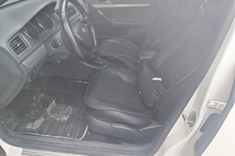Used Volkswagen Lavida 2015 1.6L Automatic Comfort Edition Left Front Seat