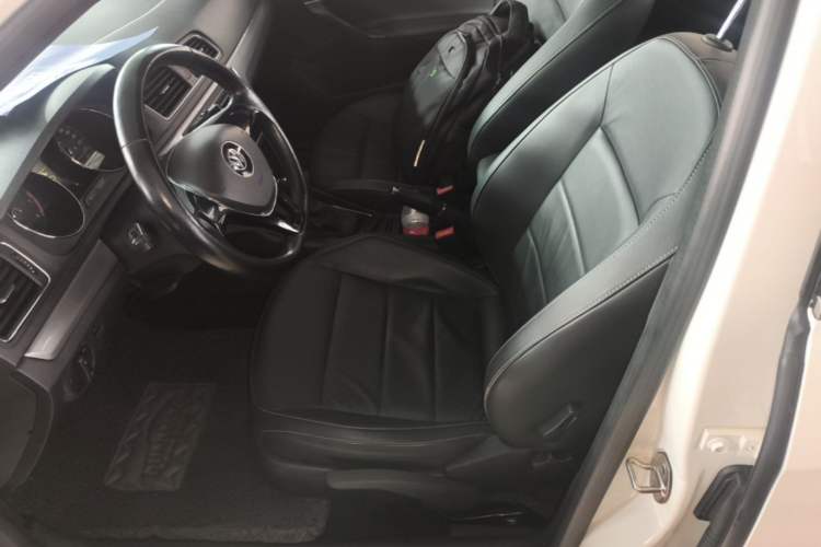 Used Volkswagen Lavida 2015 1.6L Automatic Comfort Edition Left Front Seat