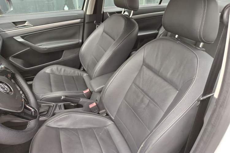 Used Volkswagen Lavida 2015 230TSI DSG Comfort Edition Left Front Seat