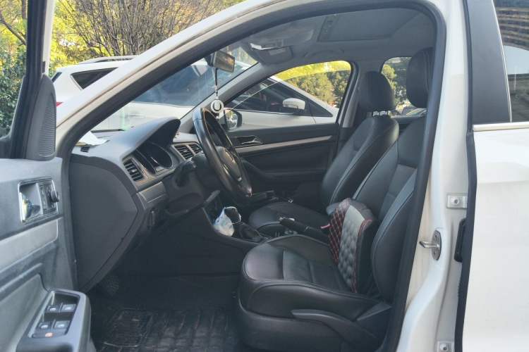 Used Volkswagen Lavida 2015 230TSI DSG Comfort Edition Left Front Seat