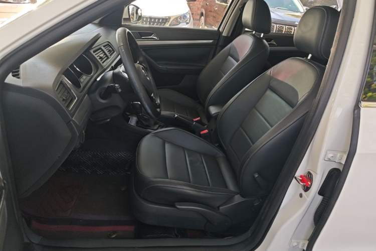 Used Volkswagen Lavida 2015 1.6L Automatic Comfort Edition Left Front Seat