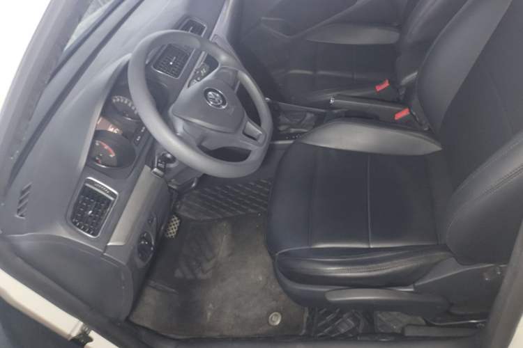 Used Volkswagen Lavida 2015 1.6L Automatic Fashion Edition Left Front Seat
