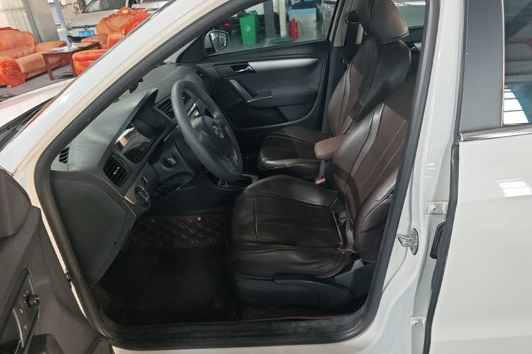 Used Volkswagen Lavida 2015 1.6L Automatic Fashion Edition Left Front Seat