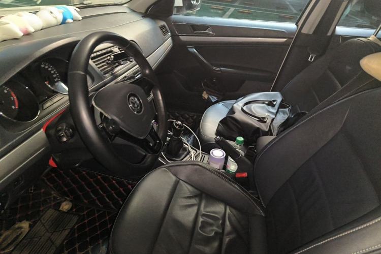 Used Volkswagen Lavida 2015 1.6L Manual Comfort Edition Left Front Seat
