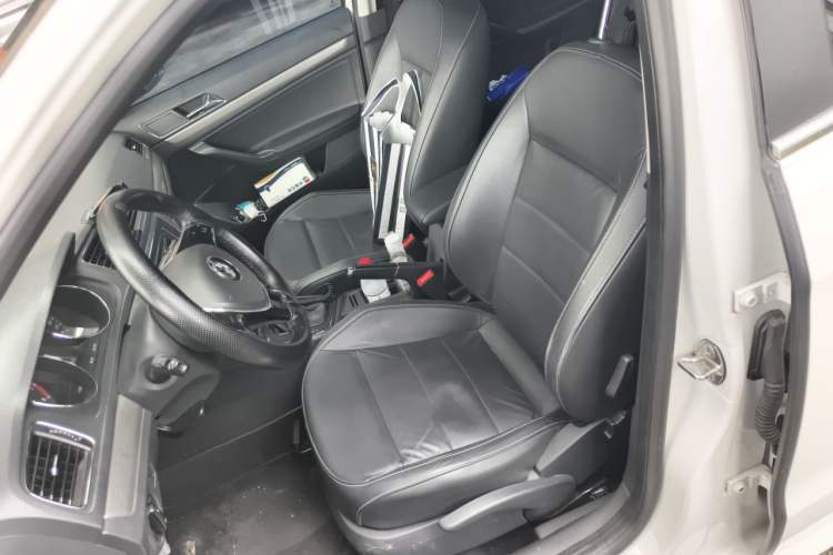 Used Volkswagen Lavida 2015 1.6L Automatic Comfort Edition Left Front Seat