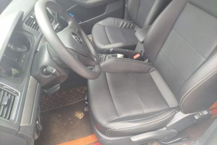 Used Volkswagen Lavida 2015 1.6L Automatic Fashion Edition Left Front Seat
