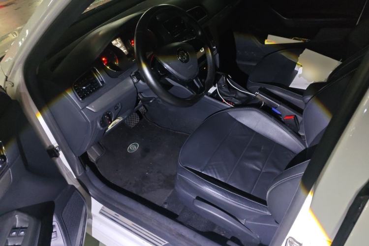 Used Volkswagen Lavida 2015 230TSI DSG Comfort Edition Left Front Seat