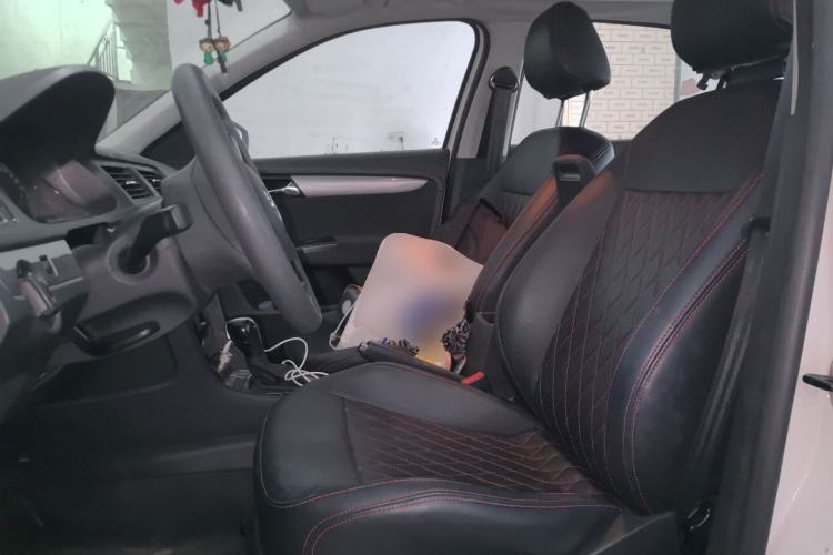 Used Volkswagen Lavida 2015 1.6L Automatic Fashion Edition Left Front Seat