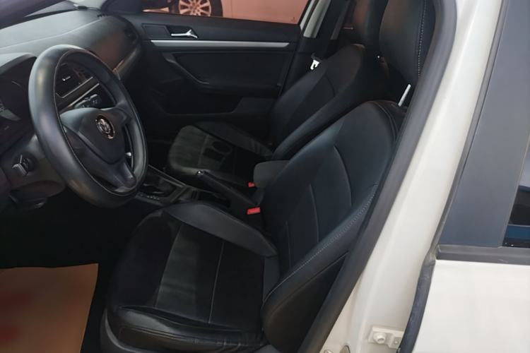 Used Volkswagen Lavida 2015 1.6L Automatic Fashion Edition Left Front Seat
