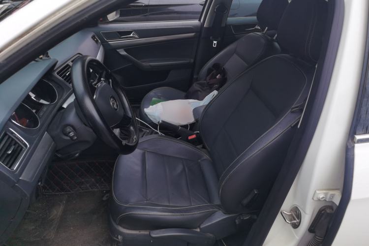 Used Volkswagen Lavida 2015 1.6L Automatic Comfort Edition Left Front Seat