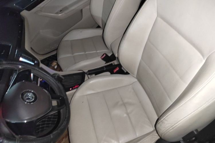 Used Volkswagen Lavida 2015 230TSI DSG Comfort Edition Left Front Seat