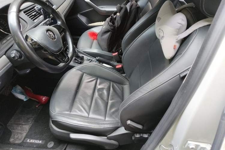 Used Volkswagen Lavida 2015 1.6L Automatic Comfort Edition Left Front Seat