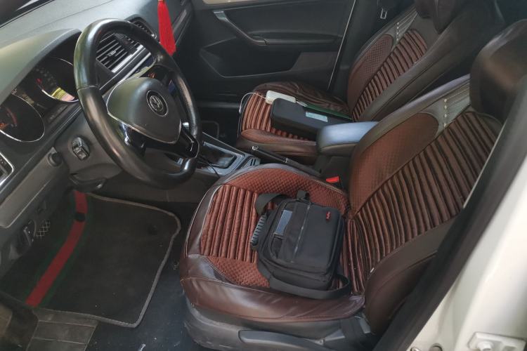 Used Volkswagen Lavida 2015 1.6L Automatic Comfort Edition Left Front Seat