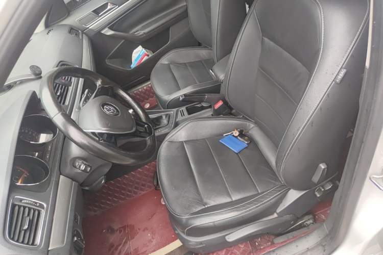 Used Volkswagen Lavida 2015 1.6L Automatic Comfort Edition Left Front Seat
