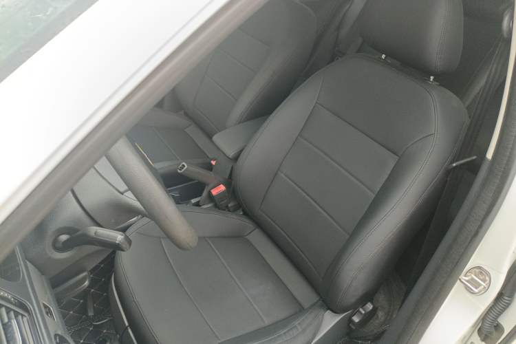 Used Volkswagen Lavida 2015 1.6L Automatic Fashion Edition Left Front Seat