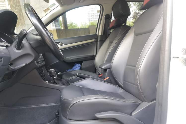 Used Volkswagen Lavida 2015 1.6L Automatic Comfort Edition Left Front Seat