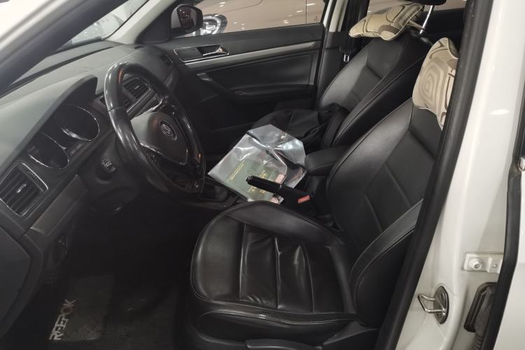 Used Volkswagen Lavida 2015 1.6L Automatic Comfort Edition Left Front Seat