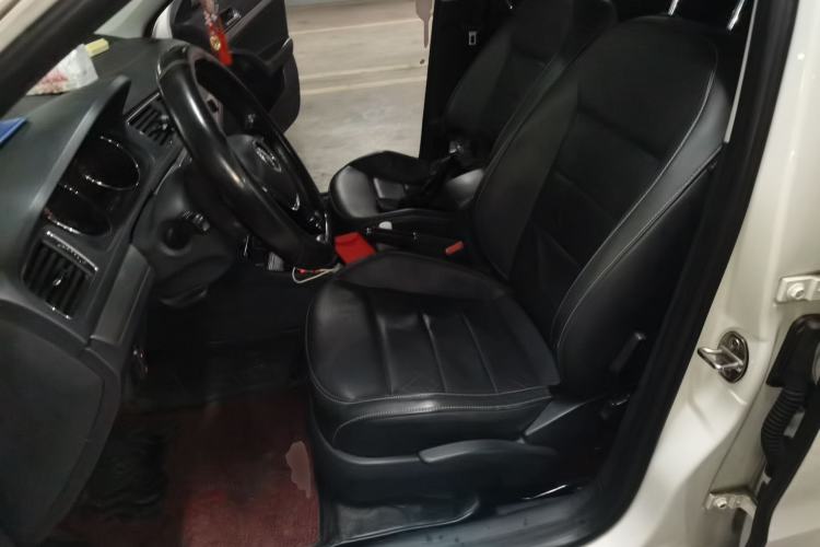 Used Volkswagen Lavida 2015 1.6L Automatic Comfort Edition Left Front Seat