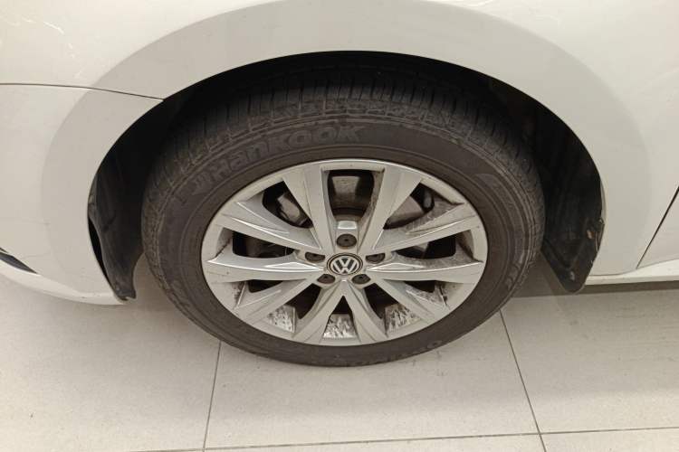 Used Volkswagen Lavida 2015 230TSI DSG Comfort Edition Left Front Wheel Hub