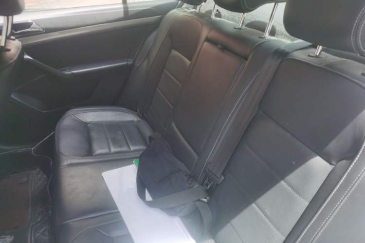 Used Volkswagen Lavida 2015 1.6L Automatic Comfort Edition Left Rear Seat