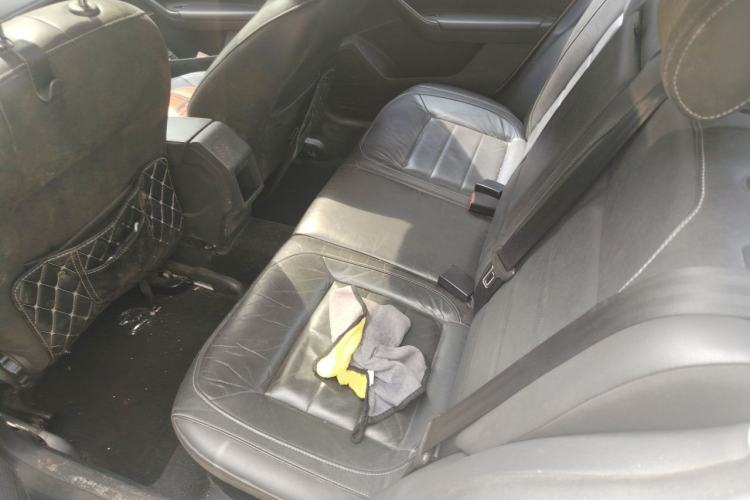 Used Volkswagen Lavida 2015 1.6L Automatic Comfort Edition Left Rear Seat
